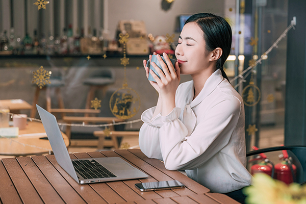 美容院如何利用朋友圈轉(zhuǎn)發(fā)點(diǎn)贊活動(dòng)進(jìn)行宣傳推